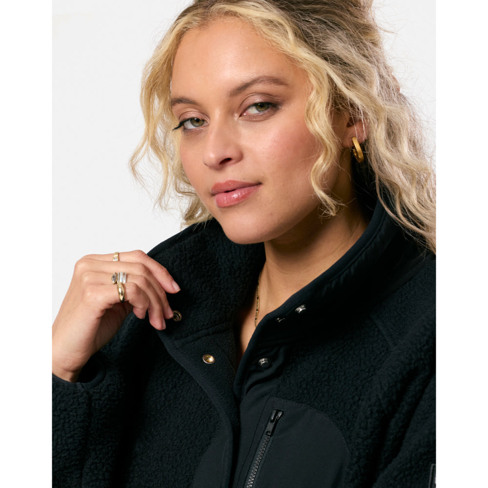 Gym+Coffee Horizon Layer Up Full Snap (Ladies) - Black