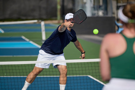 How to Pick the Perfect Pickleball Paddle