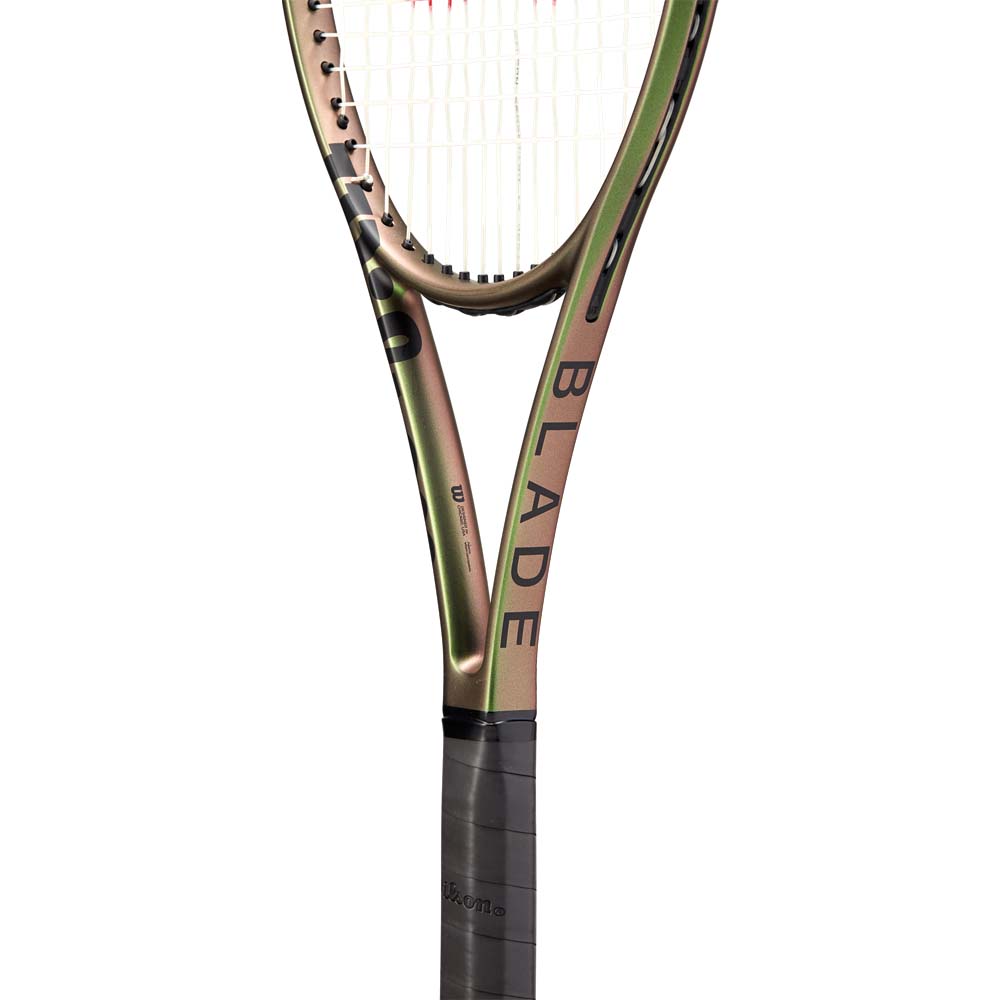 Wilson Blade 98 16x19 Tennis Racket V8.0 (Unstrung)